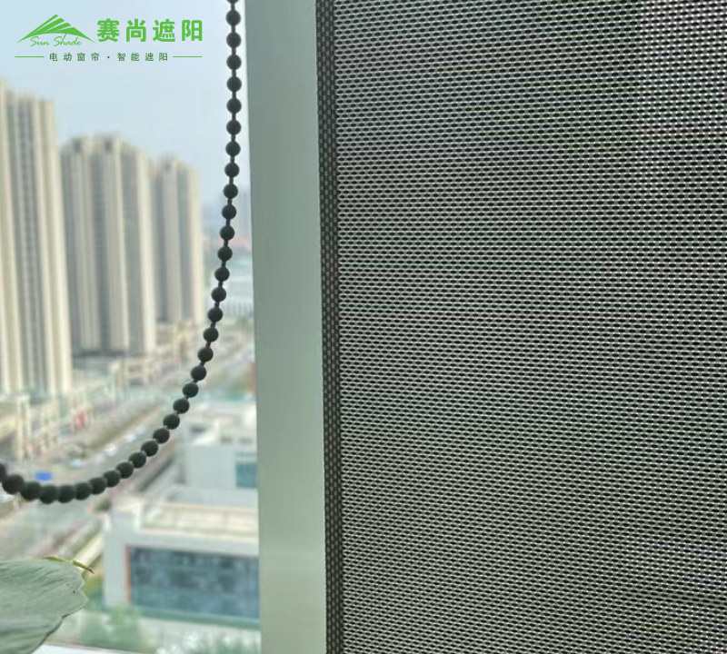 圖示:側(cè)邊封邊細節(jié)圖(拍攝人:李磊) 圖示:側(cè)邊封邊細節(jié)圖(拍攝人:李磊)